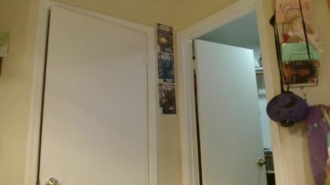 i am a naughty jedi knight online show from 6, 4, 2026