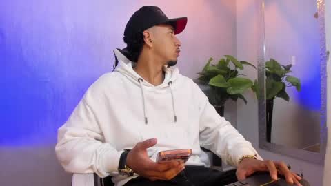 Snapshot of brand_collins chatting on 16, 5, 2026 Brand online show from 16, 5, 2026