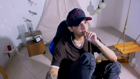 Snapshot of brand_hades chatting on 19, 5, 2026 B R A N D online show from 19, 5, 2026