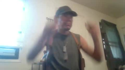 Snapshot of brandenandtribe005 chatting on 31, 5, 2026 brandenandtribe005 online show from 31, 5, 2026