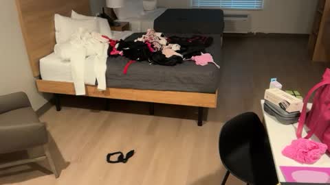 Snapshot of brandicumxxx chatting on 16, 5, 2026 brandicumxxx online show from 16, 5, 2026