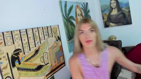 Brandy Model online show from 17, 10, 2025