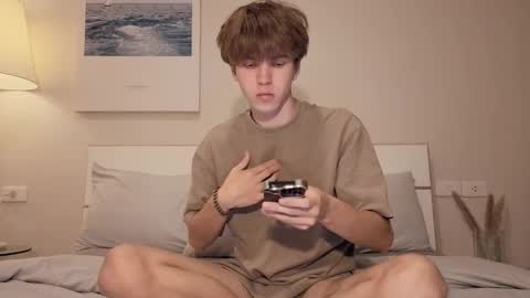 Snapshot of braxiboy chatting on 8, 11, 2025 Brax online show from 8, 11, 2025