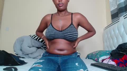 Snapshot of bree_beauty chatting on 8, 3, 2026 bree_beauty online show from 8, 3, 2026