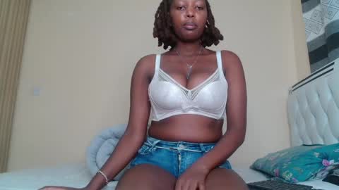 Snapshot of bree_beauty chatting on 14, 4, 2026 bree_beauty online show from 14, 4, 2026