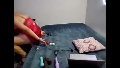 breeblowzcloudz online show from 7, 3, 2025