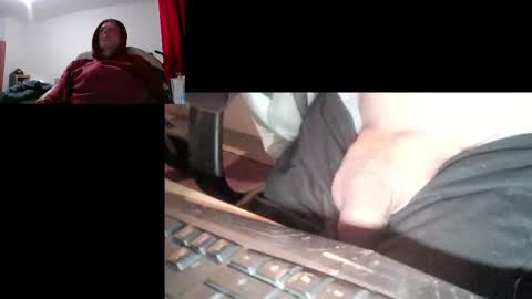 Snapshot of bremer64 chatting on 2, 3, 2025 bremer64 online show from 2, 3, 2025