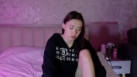 Snapshot of brenda_m00n chatting on 17, 5, 2026 Brenda online show from 17, 5, 2026