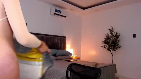 Snapshot of brendaislove chatting on 11, 2, 2025 Brenda with a huge suckable cock you will love online show from 11, 2, 2025