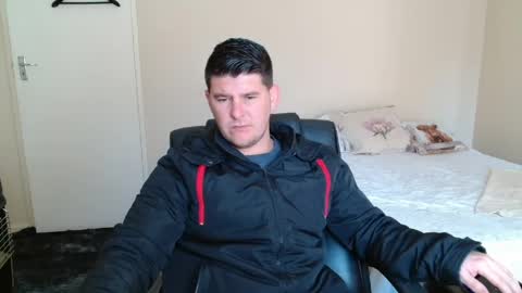 Snapshot of brendansexyboy098754 chatting on 23, 5, 2026 ask me lol online show from 23, 5, 2026