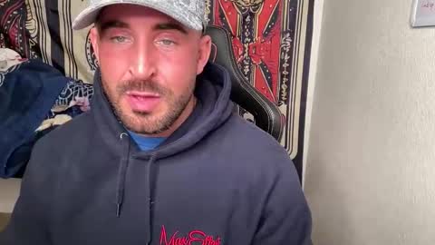 Snapshot of brettmycles chatting on 17, 2, 2026 Brett Mycles online show from 17, 2, 2026