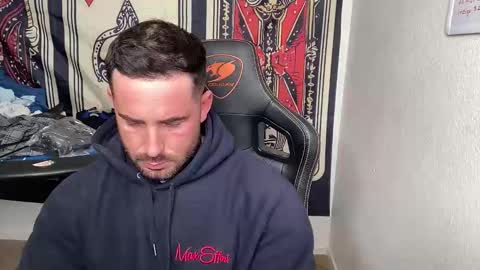Snapshot of brettmycles chatting on 19, 2, 2026 Brett Mycles online show from 19, 2, 2026