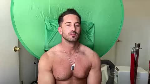Snapshot of brettmycles chatting on 27, 5, 2026 Brett Mycles online show from 27, 5, 2026