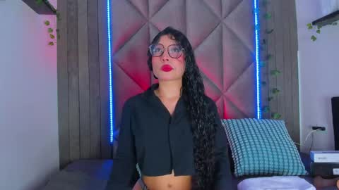 B R I A  online show from 15, 5, 2026
