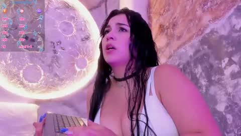 Snapshot of brianaguzman chatting on 7, 3, 2025 online show from 7, 3, 2025