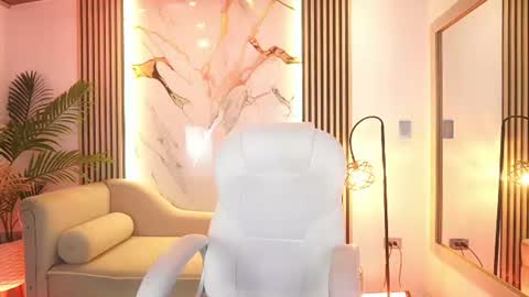 Briana Lane online show from 13, 6, 2026