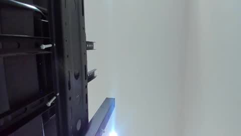    online show from 18, 9, 2025