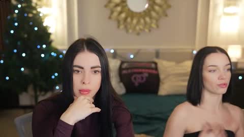 Diamonds Girls online show from 23, 12, 2025