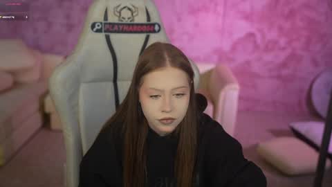 Snapshot of bright_diamonds_054 chatting on 28, 4, 2026 Diamonds Girls online show from 28, 4, 2026
