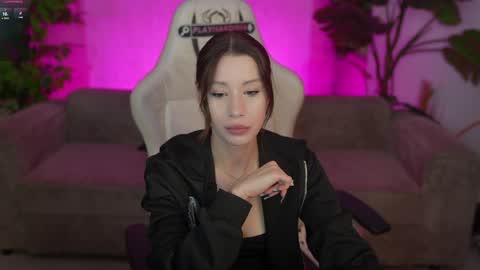Snapshot of bright_diamonds_054 chatting on 26, 5, 2026 Diamonds Girls online show from 26, 5, 2026