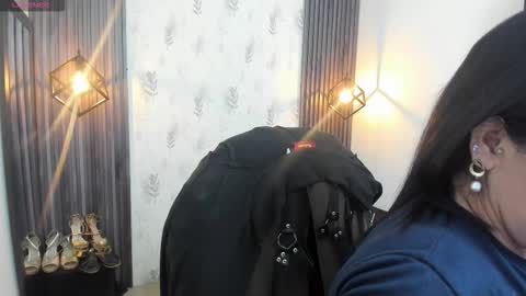 Snapshot of brigittemiller chatting on 2, 12, 2025 BRIGITTE online show from 2, 12, 2025