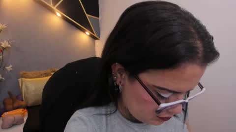 Snapshot of brigittemiller chatting on 5, 3, 2026 BRIGITTE online show from 5, 3, 2026