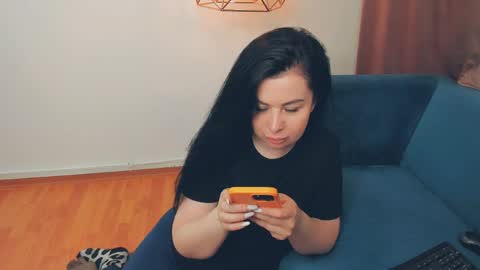 brilliantegirl_ online show from 15, 4, 2026