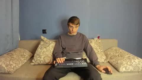 bristlebback online show from 24, 11, 2025