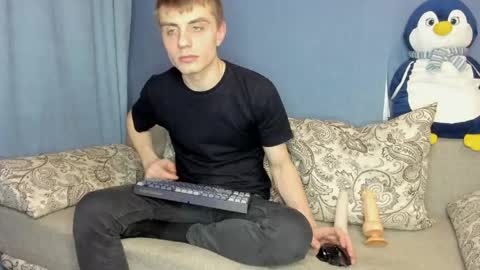 Snapshot of bristlebback chatting on 21, 4, 2026 bristlebback online show from 21, 4, 2026