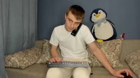 Snapshot of bristlebback chatting on 15, 6, 2026 bristlebback online show from 15, 6, 2026