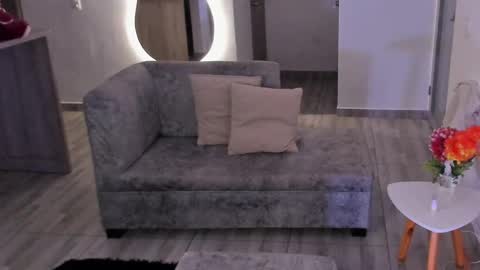 britany lenox online show from 20, 3, 2026