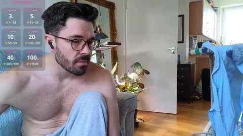 Snapshot of britishpoet chatting on 17, 9, 2025 Callum online show from 17, 9, 2025