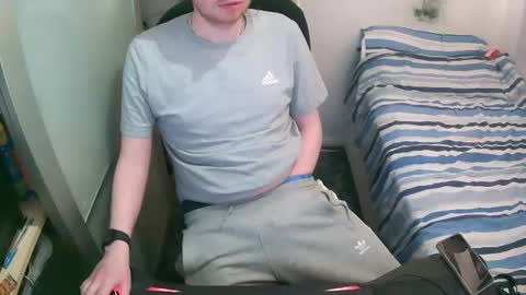 British Tom online show from 14, 11, 2025