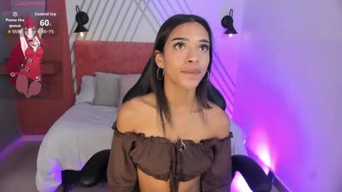 Snapshot of britney_collins_ chatting on 30, 5, 2026 britney_collins_ online show from 30, 5, 2026