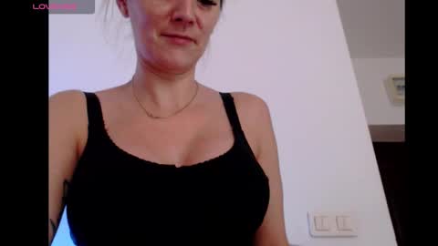 Snapshot of britneydivine chatting on 10, 10, 2025 Britney online show from 10, 10, 2025