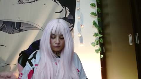 maru miaw   Please help me to reach 100 thumbs up online show from 20, 12, 2025