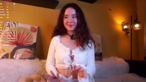Snapshot of britthe chatting on 13, 6, 2026 Lina online show from 13, 6, 2026