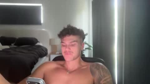 Snapshot of brooklyntay chatting on 3, 2, 2026 BrooklynTay online show from 3, 2, 2026