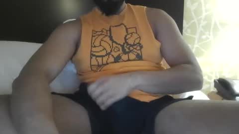 Snapshot of brownbd32 chatting on 4, 2, 2025 brownbd32 online show from 4, 2, 2025