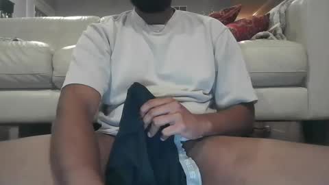 Snapshot of brownbd32 chatting on 7, 10, 2025 brownbd32 online show from 7, 10, 2025