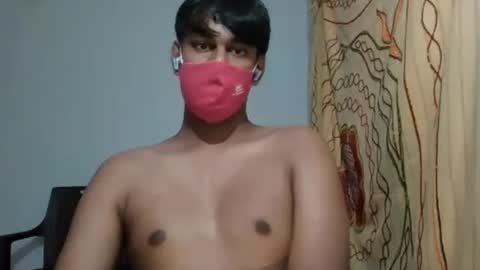 Snapshot of brownguy2505 chatting on 17, 1, 2025 brownguy2505 online show from 17, 1, 2025