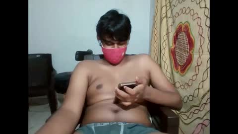 Snapshot of brownguy2505 chatting on 18, 1, 2025 brownguy2505 online show from 18, 1, 2025