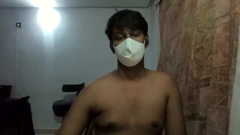 Snapshot of brownguy2505 chatting on 25, 1, 2025 brownguy2505 online show from 25, 1, 2025