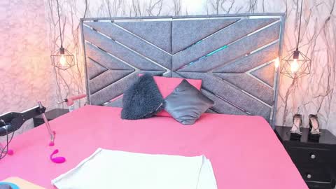 Snapshot of brownie_delicious chatting on 2, 12, 2024 Sara online show from 2, 12, 2024