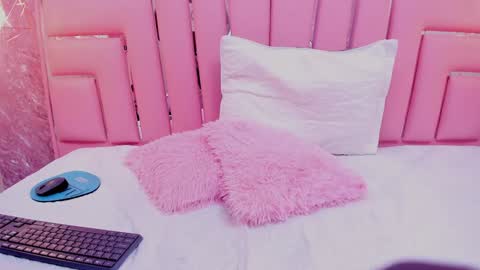 Snapshot of brownie_delicious chatting on 27, 1, 2025 Sara online show from 27, 1, 2025