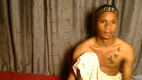 Snapshot of brownslim2 chatting on 19, 5, 2026 yas AND MILLA online show from 19, 5, 2026