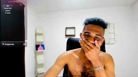 bruce_1111 online show from 10, 9, 2025