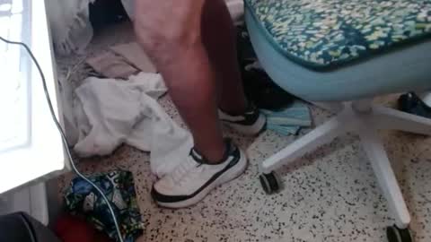 Snapshot of bruceb124u chatting on 12, 11, 2025 bruceb124u online show from 12, 11, 2025