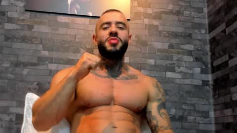 Snapshot of brucedallas chatting on 1, 11, 2025 brucedallas online show from 1, 11, 2025