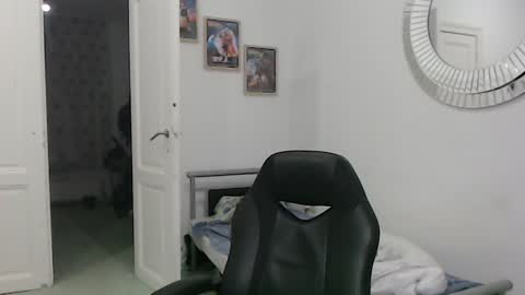 Snapshot of brucemf chatting on 5, 1, 2025 Bruce online show from 5, 1, 2025